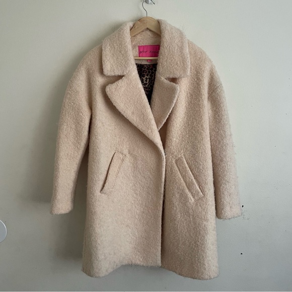 Betsey Johnson Cream Wool Blend Faux Fur Teddy Coat Size Large Leopard Lining - Picture 1 of 7